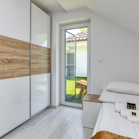 Pool & Whirlpool Art * Trebnje