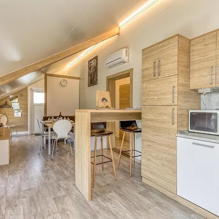 Pool & Whirlpool Art Villa Trebnje