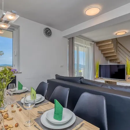 Pool & Whirlpool Art * Trebnje