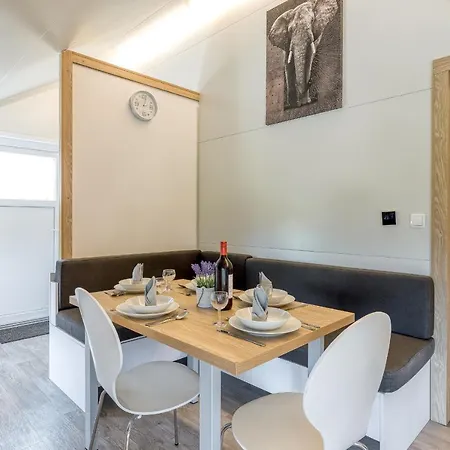 Вилла Pool & Whirlpool Art *