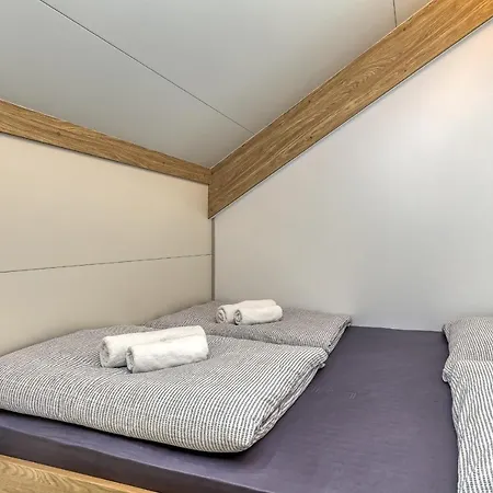 Villa Pool & Whirlpool Art *