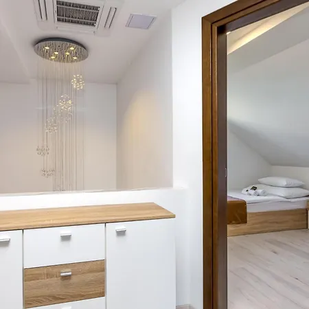 Pool & Whirlpool Art * Trebnje