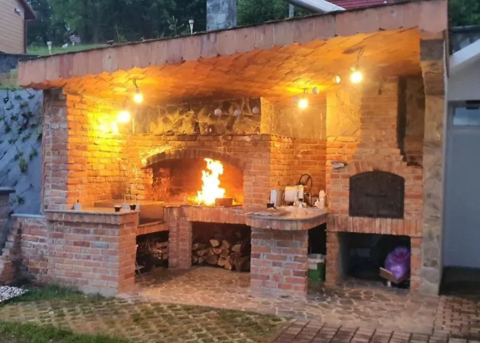 Pool & Whirlpool Art Villa