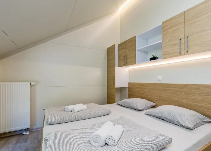 Pool & Whirlpool Art Villa Trebnje