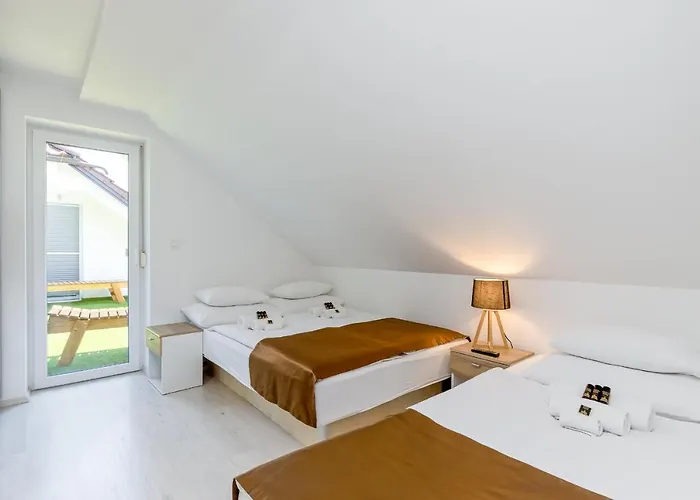 Pool & Whirlpool Art * Trebnje