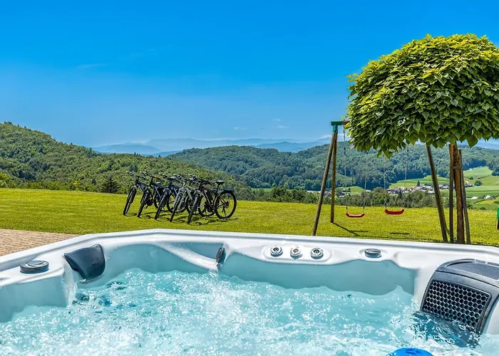 Villa Pool & Whirlpool Art *