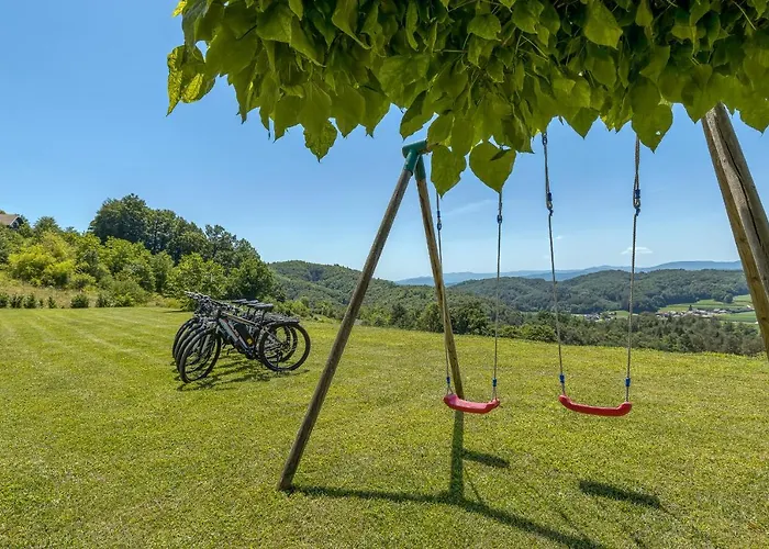 Pool & Whirlpool Art Villa Trebnje