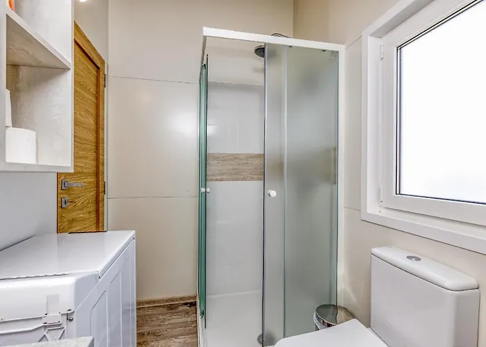 Villa Pool & Whirlpool Art *