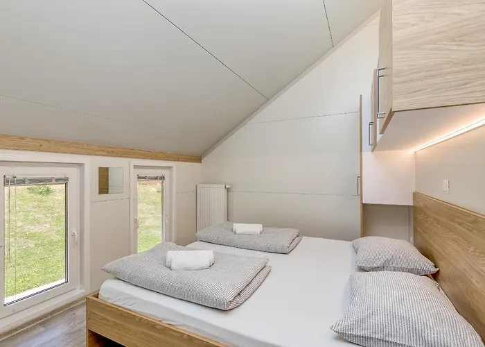 Pool & Whirlpool Art * Trebnje