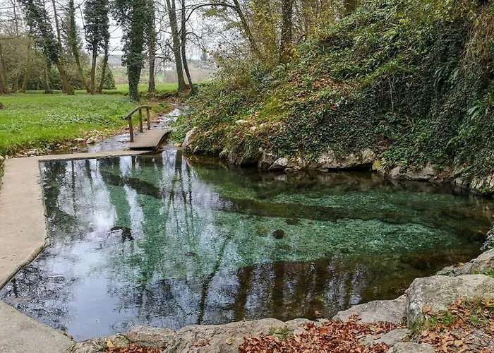 Pool & Whirlpool Art Villa *