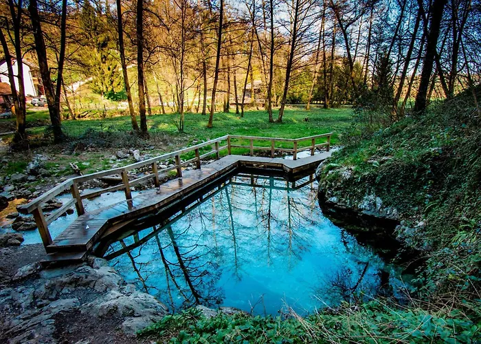 Villa Pool & Whirlpool Art *